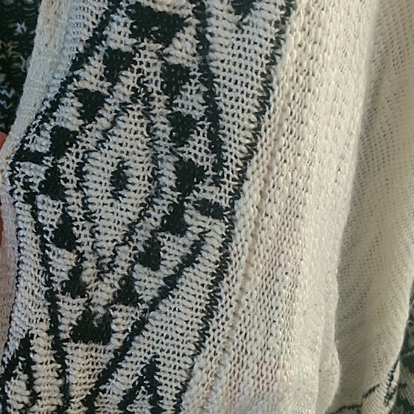Tribal cardigan - Picture 2 of 3